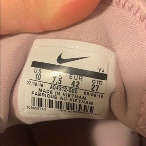 Nike Shoes - Lightly worn Nike Airmax shoes size 10 (women’s) Nike Shoes - Lightly worn Nike Airmax shoes size 10 (women’s)